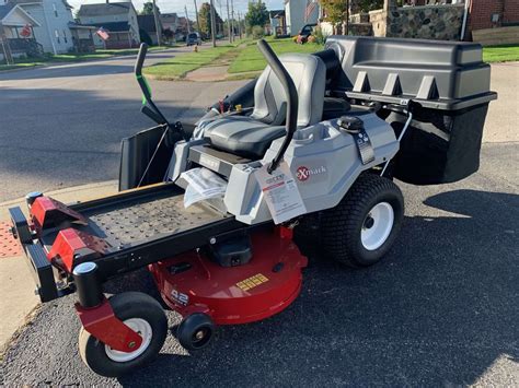 42 Exmark Quest Heavy Duty Zero Turn Mower Brand New W Rear Bagger