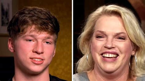 Sister Wives Janelle Brown Celebrates Son Gabriels 21st Birthday