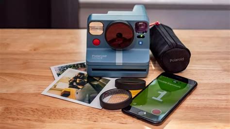 Esta é a Polaroid Now câmera instantânea funções inteligentes