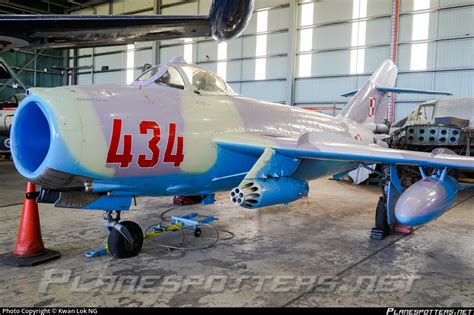 130434 Polish Air Force Mikoyan Gurevich Mig 17 Photo By Kwan Lok NG