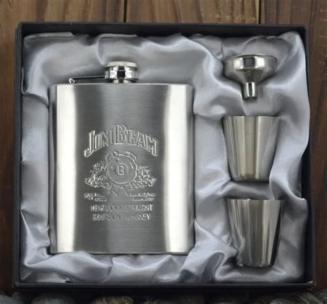 New Arrival 7oz Luxury Stainless Steel Leather Hip Flask Personalized