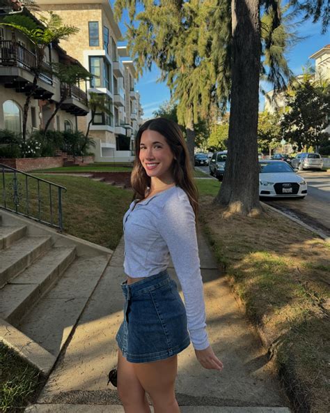 Bailey Dawnra | The walk back after a beach day feels like the most