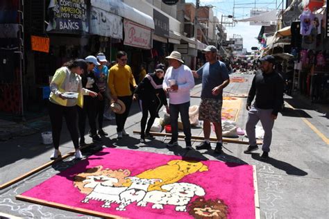 Así fue la creación de la alfombra monumental en Uriangato y se