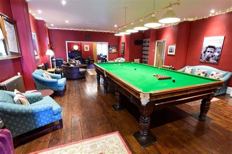 Billiard Room And Bar Waterwynch House