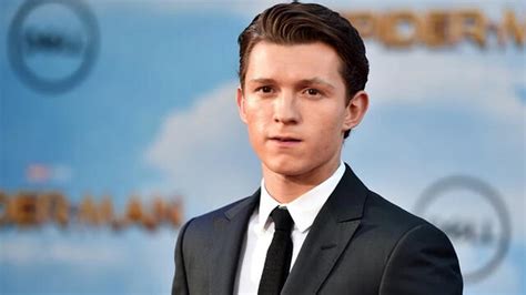 Tom Holland Se Convirtió En Rihanna Y Bailó Umbrella Cuando Aún No Era