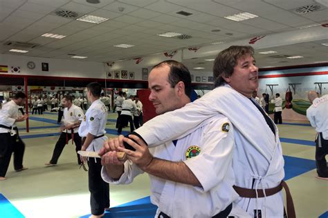 Técnicas de defensa Yawara Jitsu Defensa Personal Científica