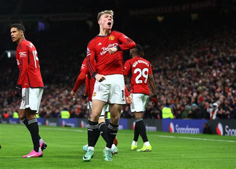 Manchester United Looks To Gain Ground As Tottenham Visits Reuters