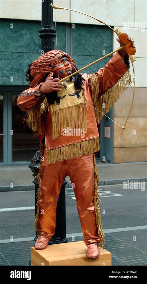 Living Statue Las Ramblas Barcelona Spain Stock Photo Alamy