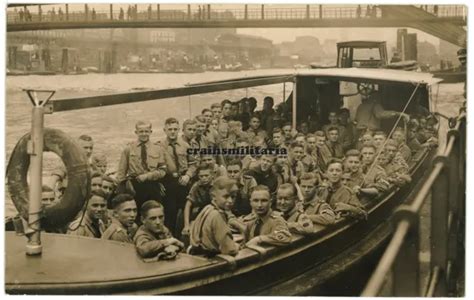 Orig Foto Jugend Junge Pimpf Mit Schiff Boot Im Hafen Hamburg Eur