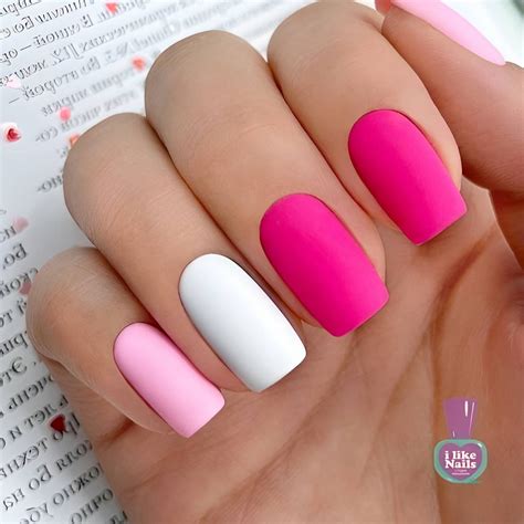 22 Stunning Hot Pink Nail Designs Inspired By The Barbiecore Trend For