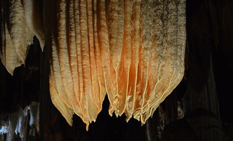 Descubre las Cuevas del Águila en Ávila España