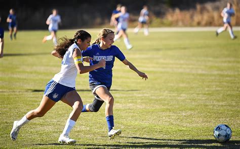 Gritty Polk Middle falls on last-minute, double-overtime goal - Girls ...