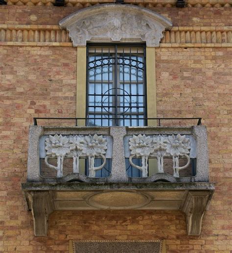 Torino Via Pasquale Stanislao Mancini Jugendstil Balkon Von Pietro