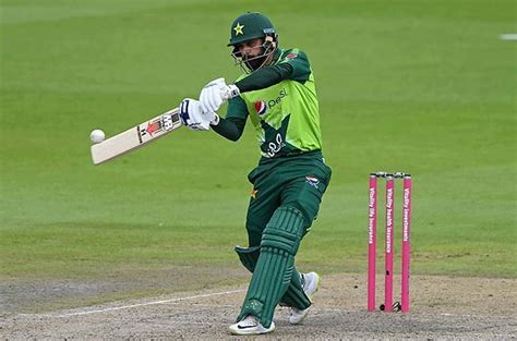 How Mohammad Hafeez Is Reinventing Himself At The Age Of 40