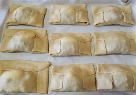 Easy Homemade Chilean Empanadas | Empanadas Chilenas | Camila Made