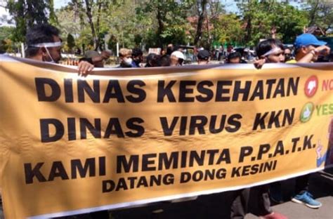 Dua Kepala Dinas Tidak Hadir Ketua Dprd Kabupaten Sukabumi Temui Massa