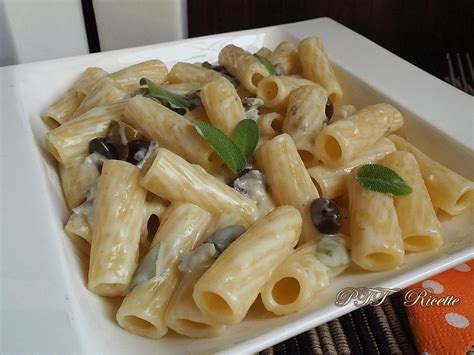 Pasta Con Crema Di Gorgonzola E Olive Ptt Ricette