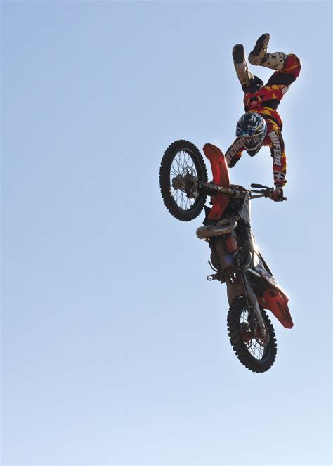 Dirt Bike Freestyle Tricks