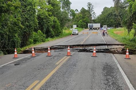 Deslizamento Interdita BR 376 Entre PR E SC 19 01 2023 Cotidiano