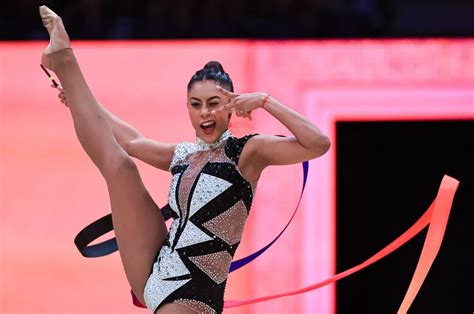 Bárbara Domingos encerra Mundial de Ginástica Rítmica posição