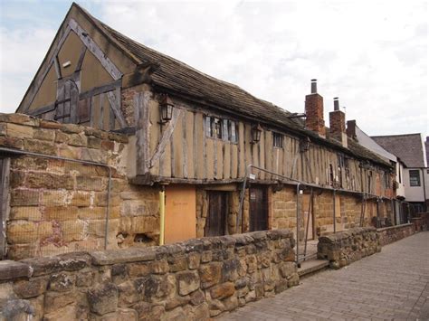 The Counting House Pontefract © Chris Andrews Geograph Britain And Ireland