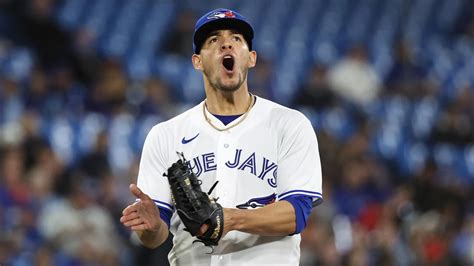 Blue Jays starter Jose Berrios finally has his swagger back - Yahoo Sports