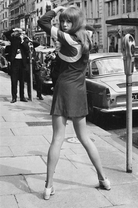 60 Iconic Women Who Prove Style Peaked In The 60s Fashion Sixties Fashion Iconic Women