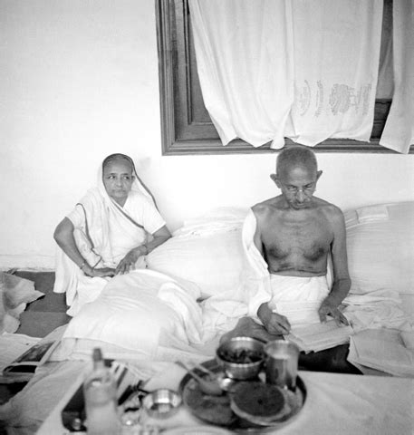 Reading as a Sadhana: Gandhi’s Experiments With Books