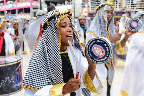 Confira O Desfile Da Pega No Samba No Carnaval De Vit Ria A Gazeta