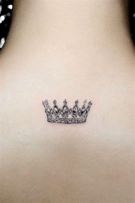 39 Unique Crown tattoo Ideas | Crown tattoos for women, Crown tattoo ...