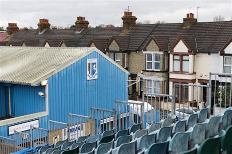 Gillingham FC: Old faces and new cash give desperate club hope after ...