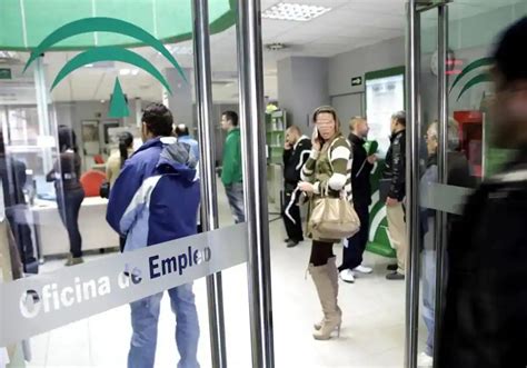 El Paro Sube En Personas En Enero En Andaluc A Y Vuelve A