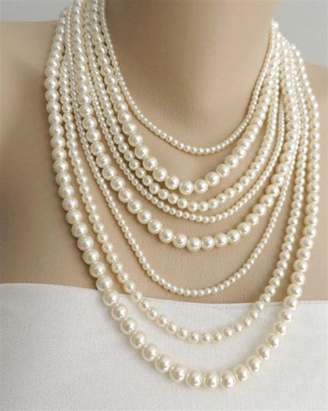 White Pearls Necklace