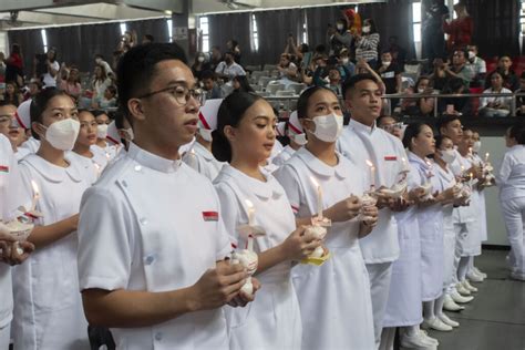 Ub Highlights Th Capping Pinning And Candle Lighting Ceremony