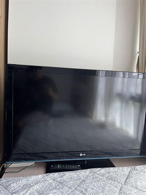 Lg 42inch Tv Tv And Home Appliances Tv And Entertainment Tv On Carousell