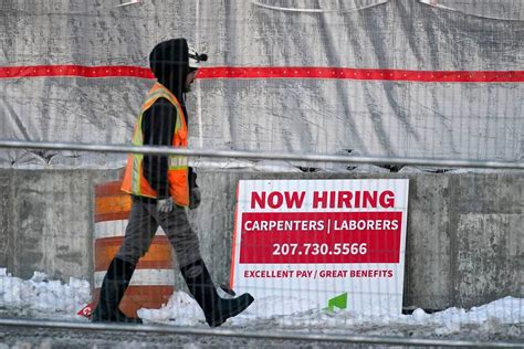 US Adds A Surprisingly Strong 517 000 Jobs Despite Fed Hikes Economy