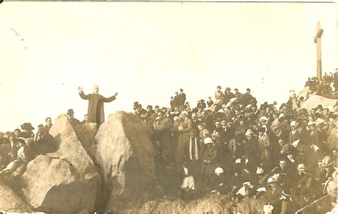 File:Henry van Dyke on Mount Rubidoux Easter Sunrise services 19130323 ...