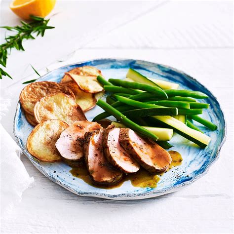 Roast pork fillet | Healthy Recipe | WW Australia