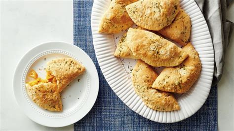 Peach Biscuit Hand Pies Recipe