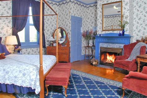 Franconia Deluxe Room - Notchland Inn