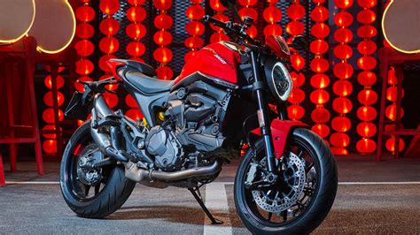 Motorrad Vergleich Honda Cb Hornet Vs Ducati Monster