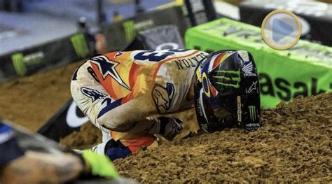 VÍDEO Os piores momentos do AMA Supercross 2021 MOTOMUNDO