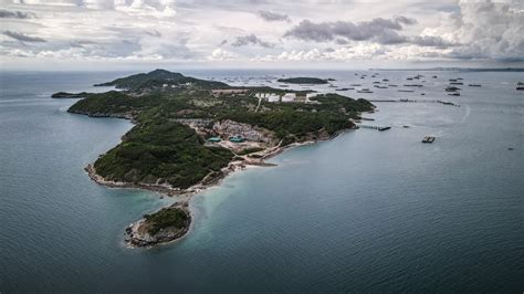 Koh Sichang The Closest Island To Bangkok Pin Your Footsteps