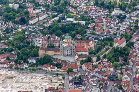 Luftaufnahme Weingarten Kirchengebäude Basilika St Martin in