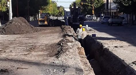 Aguas Rionegrinas Trabaja Para Mejorar Las Redes De Agua Y Cloacas En