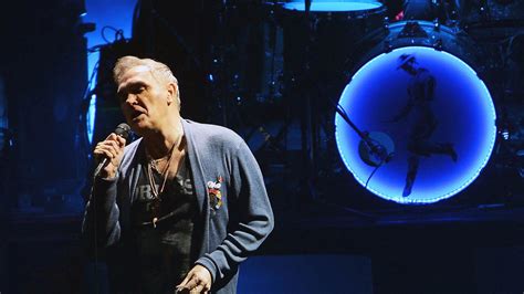 Morrissey Annule Plusieurs Concerts Pour Cause Dépuisement Physique