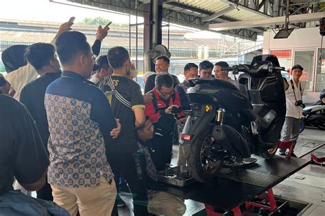 Gelar Aktivitas Media Workshop Yamaha Kupas Tuntas Berbagai Update