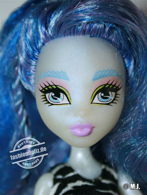 Sirena Von Boo Monster High Dolls By Mattel Fashiondollz Info