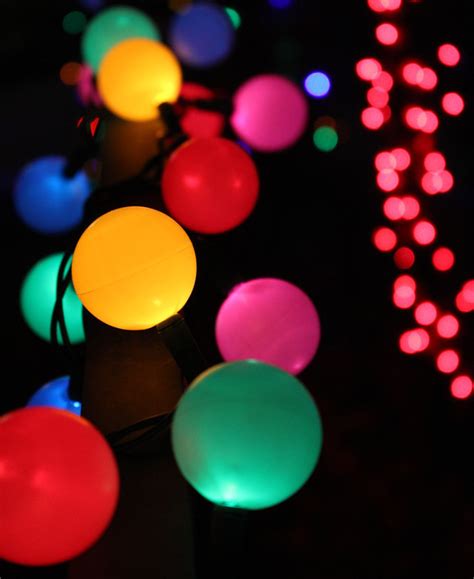 Amazing DIY Christmas Lights | AllFreeHolidayCrafts.com