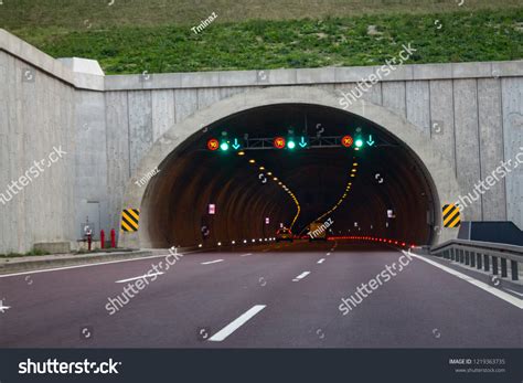 13,848 Tunnel Road Entrance Images, Stock Photos & Vectors | Shutterstock